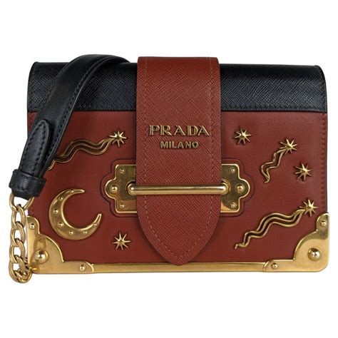 prada umhängetasche braun